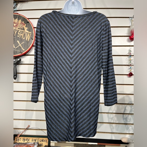 DKNY Jeans pullover size small - Picture 4 of 7